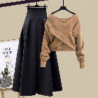 ブラウン／セーター＋ブラック／スカート