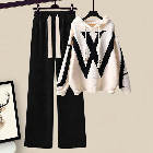 ホワイト/ニットセーター+ブラック/パンツ