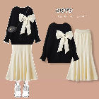 ブラック/セーター+アイポリー/スカート