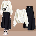 セーター/ホワイト+スカート