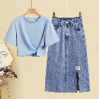 ライトブルー/Tシャツ+スカート